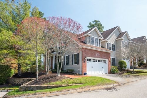 1-900 Lynnfield St, Lynnfield, MA, 01940-1596 | Card Image