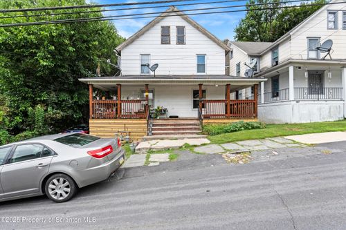 111-109-111 La Grange St, Pittston, PA, 18640-1618 | Card Image