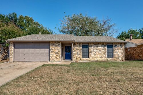 6312 Sandhurst Lane E, North Richland Hills, TX, 76182 | Card Image