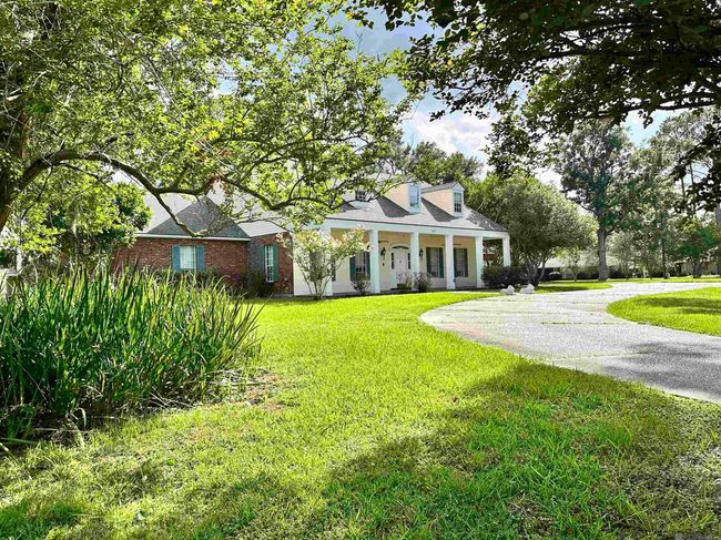 627 W Main St, House other with 3 bedrooms, 3 bathrooms and null parking in Gonzales LA | Image 5