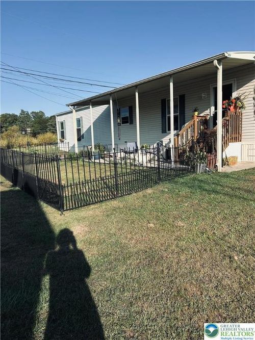 2509 Jay Ln, BATH, PA, 18014-1821 | Card Image