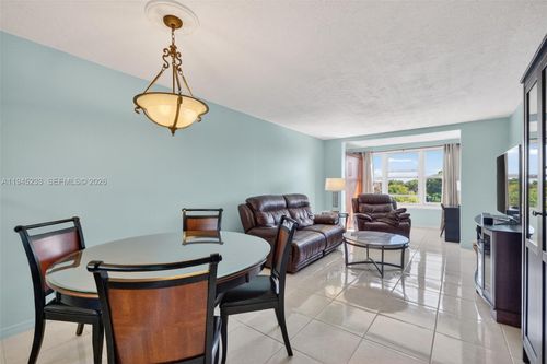408-2801 Somerset Dr, Lauderdale Lakes, FL, 33311-1976 | Card Image