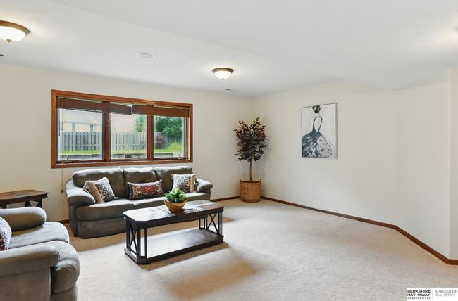 5210 S 165 Th St, House other with 5 bedrooms, 3 bathrooms and 3 parking in Omaha NE | Image 31