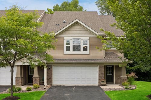 5000 Everest Ln N, Plymouth, MN, 55446-4520 | Card Image