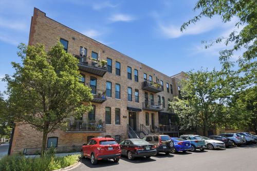 3g-3133 Lakewood Ave, Chicago, IL, 60657-9569 | Card Image