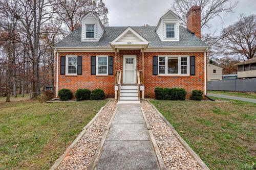 305 Valleywood Dr, Forest, VA, 24551-2809 | Card Image