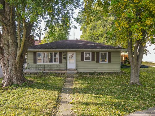 140 Section Line Road, Manteno, IL, 60950 | Card Image