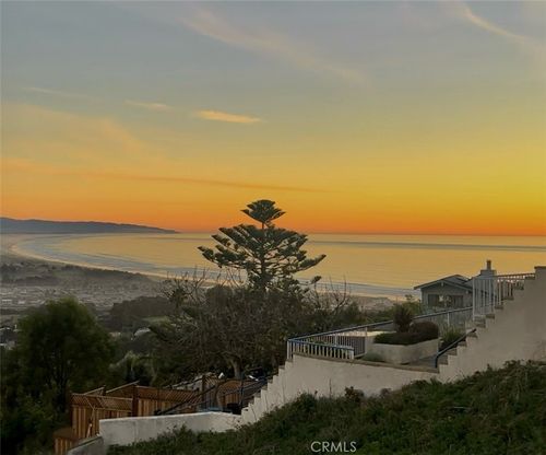 1094 Longview Ave, Pismo Beach, CA, 93449 | Card Image