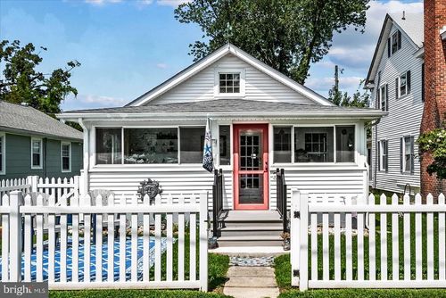 31 Virginia Ave, COLONIAL BEACH, VA, 22443-2112 | Card Image