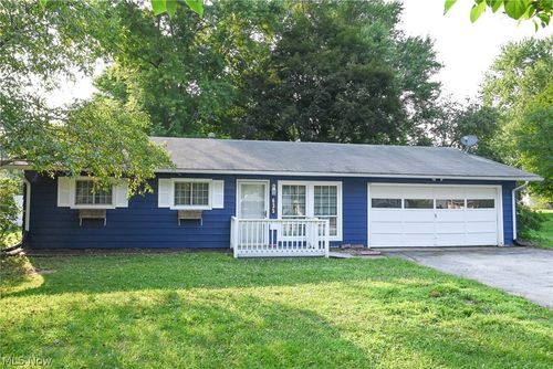 635 Yacavona St, Kent, OH, 44240-3317 | Card Image