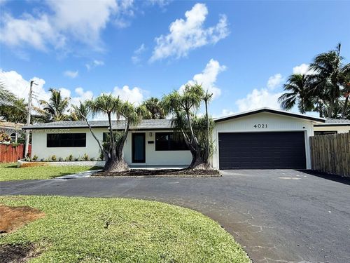 4021 Ne 17th Ter, Oakland Park, FL, 33334-5425 | Card Image