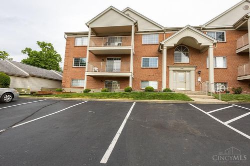 5769 Cheviot Rd, Cincinnati, OH, 45247-7068 | Card Image