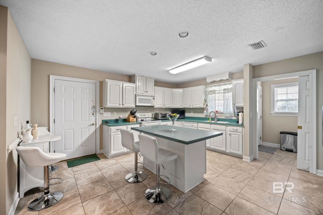402 Savannah Ln, House other with 3 bedrooms, 2 bathrooms and null parking in Foley AL | Image 14
