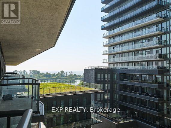 Residential in Toronto (Mimico) 5