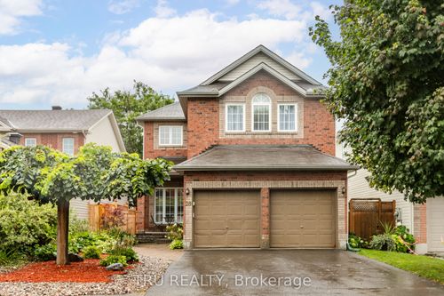 28 Borealis Cres, Ottawa, ON, K1K4T4 | Card Image
