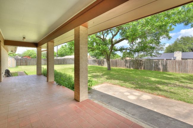 Covered Back Patio | Image 33