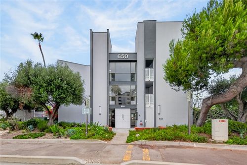 unit-108-650 The Vlg, Redondo Beach, CA, 90277-2731 | Card Image