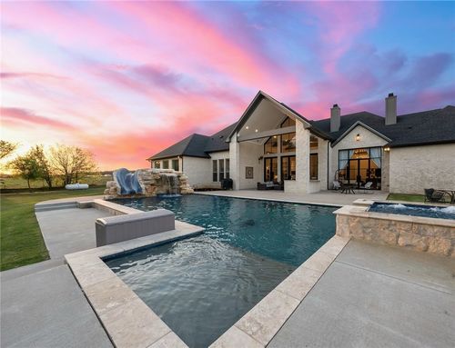 1351 River Rd, Waco, TX, 76705-5626 | Card Image