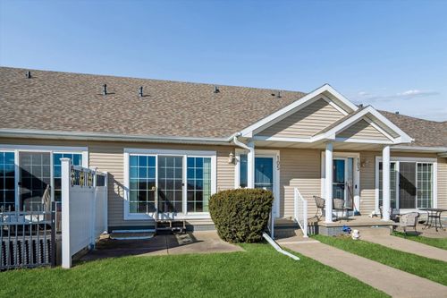105 Se Little Beaver Ct, Grimes, IA, 50111-1154 | Card Image
