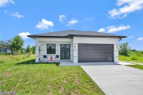 4572 4th Avenue Se, Naples, FL, 34117 | Card Image