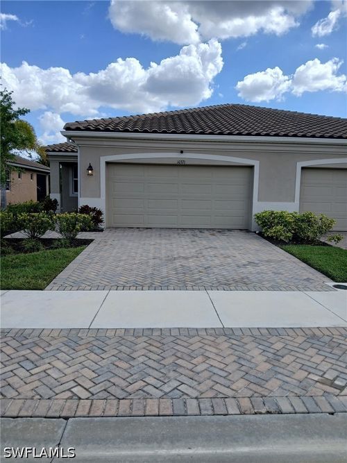 10371 Bonavie Cove Dr, FORT MYERS, FL, 33966-1460 | Card Image
