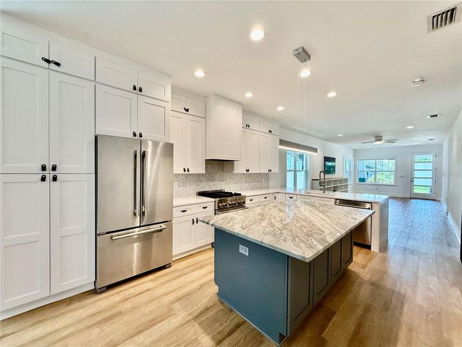 215 W Emily St, House other with 3 bedrooms, 2 bathrooms and null parking in TAMPA FL | Image 12