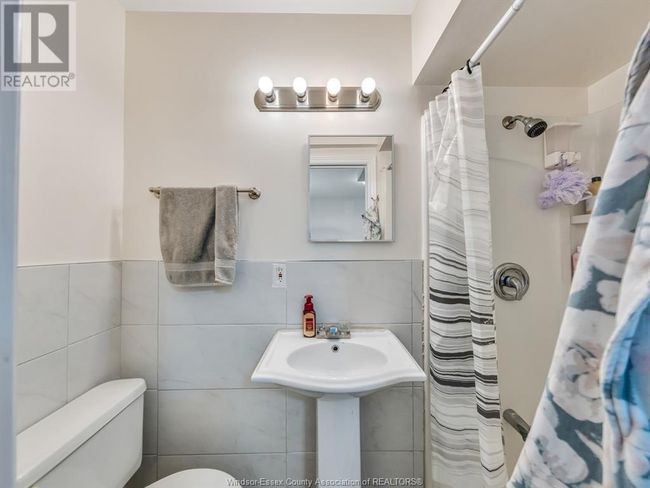 10670 Lambeth Rd, House other with 3 bedrooms, 2 bathrooms and null parking in Windsor ON | Image 15
