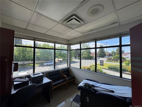 202-1350 England Ave, Courtenay, BC, V9N8X6 | Card Image