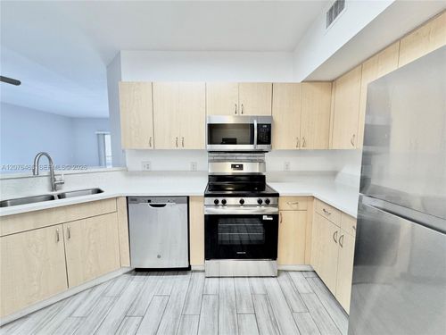 1404-1404 Belmont Ln, North Lauderdale, FL, 33068-4281 | Card Image