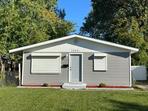 1403 E 15th St, Ford Heights, IL, 60411-3846 | Card Image