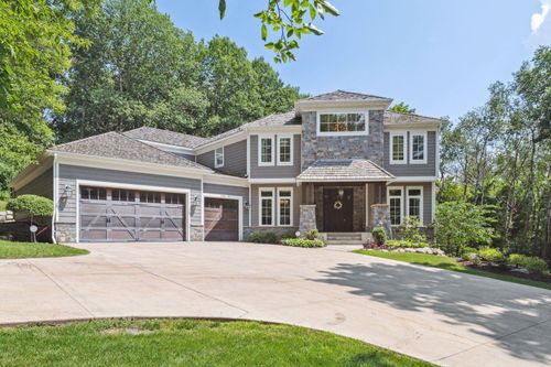 2346 Linner Rd, Wayzata, MN, 55391-2225 | Card Image