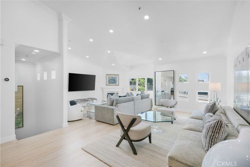2-401 Seaward Rd, Corona Del Mar, CA, 92625-2658 | Card Image