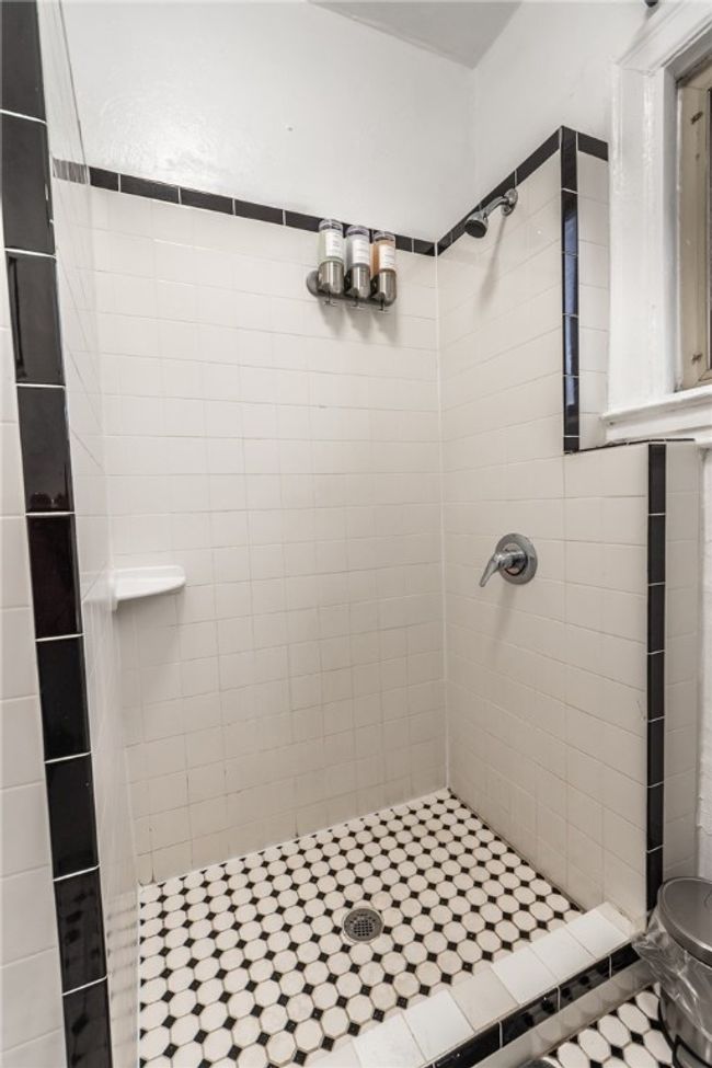5728 Alder Way, Townhouse with 2 bedrooms, 1 bathrooms and 1 parking in Shadyside PA | Image 28