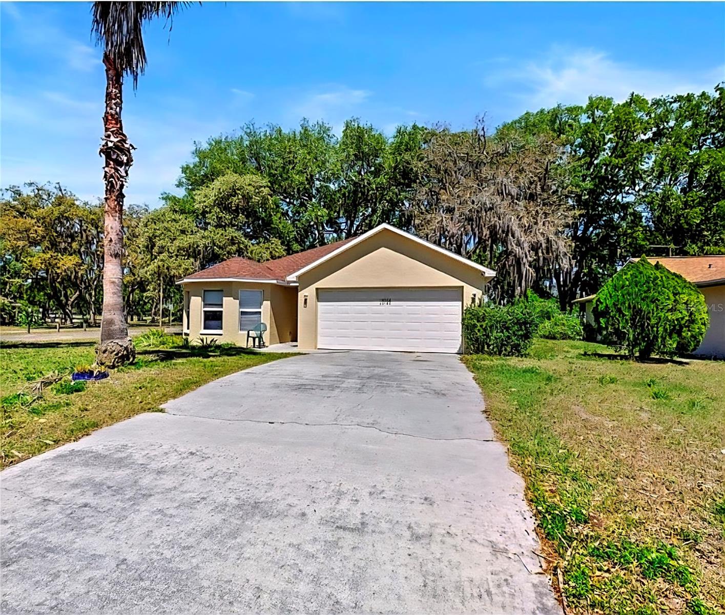 Residential in ZEPHYRHILLS 2