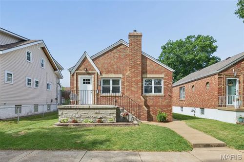5312 Robert Ave, Saint Louis, MO, 63109-4062 | Card Image