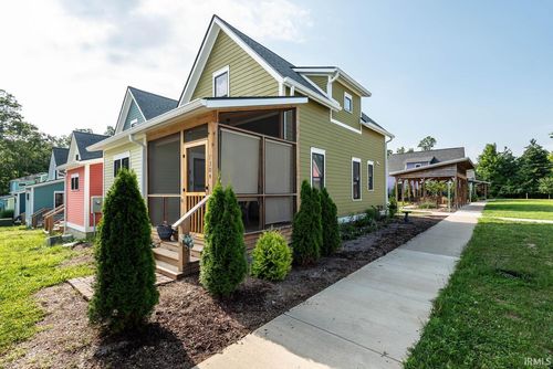 1304 E Short St, Bloomington, IN, 47401-6725 | Card Image