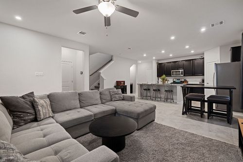 5801 Pleasanton Pkwy, Pflugerville, TX, 78660-6197 | Card Image