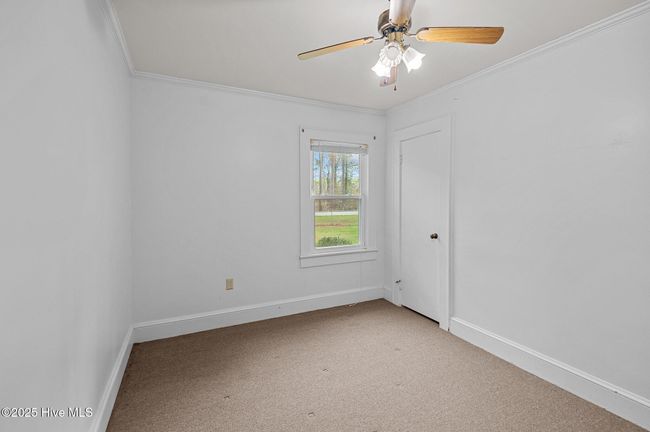 327 Nc Highway 305, House other with 3 bedrooms, 2 bathrooms and null parking in Windsor NC | Image 24
