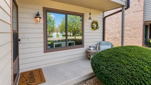 2417 Morrissey Park Dr, Champaign, IL, 61821-7025 | Card Image