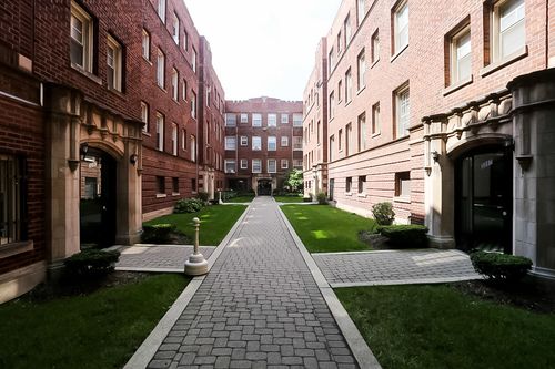 3y-3267 W Wrightwood Avenue, Chicago, IL, 60647 | Card Image