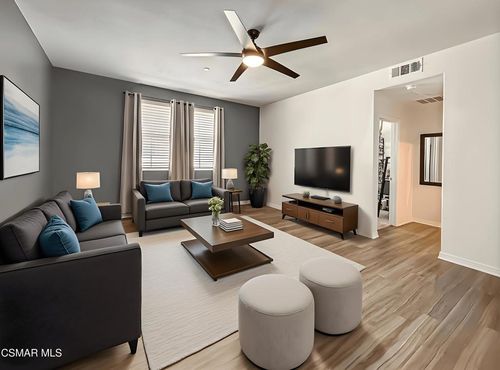 26707 Lexington Ln, Saugus, CA, 91350-5744 | Card Image