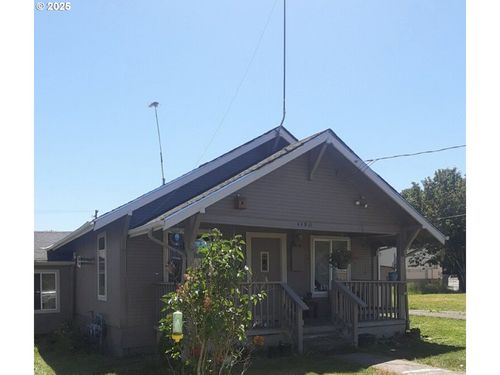 441 North St, Vernonia, OR, 97064-1237 | Card Image