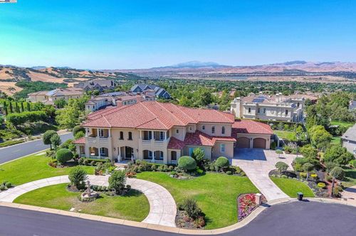 1916 Ticino Ct, Pleasanton, CA, 94566-3618 | Card Image