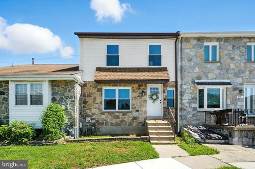609 Saint Anthony Ln, Upper Darby, PA, 19082-5430 | Card Image