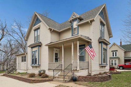 313 6th Ave Ne, Independence, IA, 50644-2026 | Card Image
