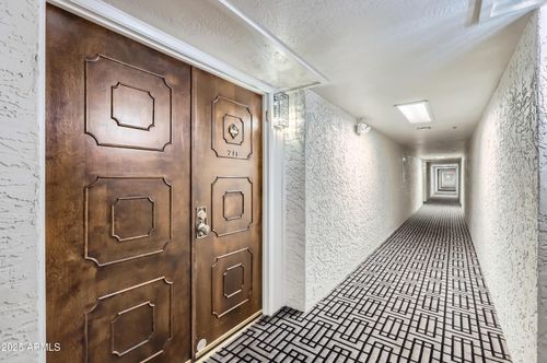 211-7950 E Camelback Rd, Scottsdale, AZ, 85251-2615 | Card Image