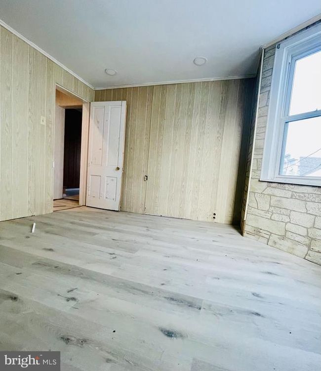 21 N Chestnut St, Home with 4 bedrooms, 2 bathrooms and null parking in Mount Carmel PA | Image 22