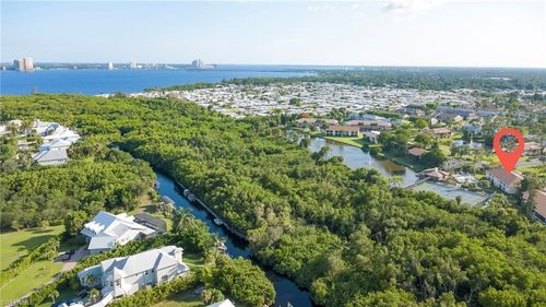 208-5709 Foxlake Dr, NORTH FORT MYERS, FL, 33917-8609 | Card Image