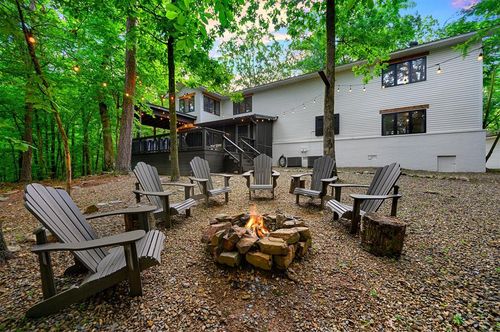 47 White Pine Road, Broken Bow, OK, 74728 | Card Image