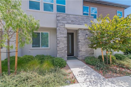 168 Sash, Irvine, CA, 92618-1456 | Card Image
